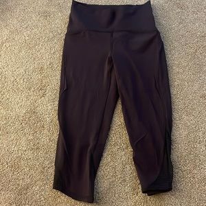 lululemon- purple capri leggings